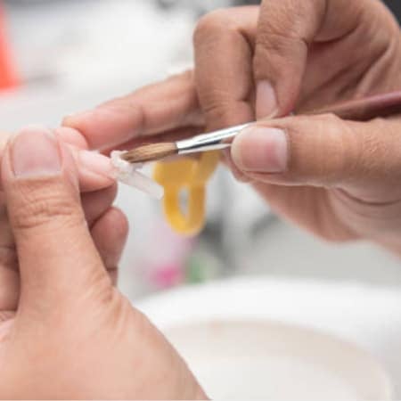 Lola Lee Acrylic Training