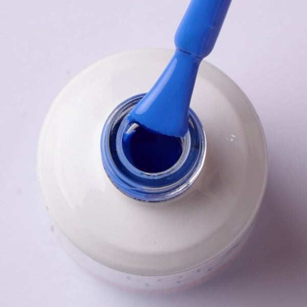 Brush displaying the rich blue-purple shade of Rise To The Occasion