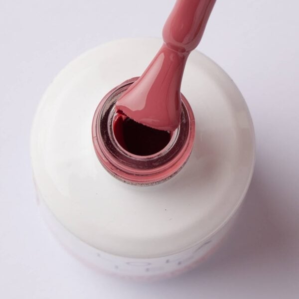 Bottle and brush showing GP064 Lola Lee Gel Polish