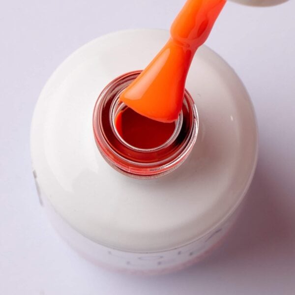 Brighten your nails with 'Vacation Mood On' Lumo Orange Gel Polish